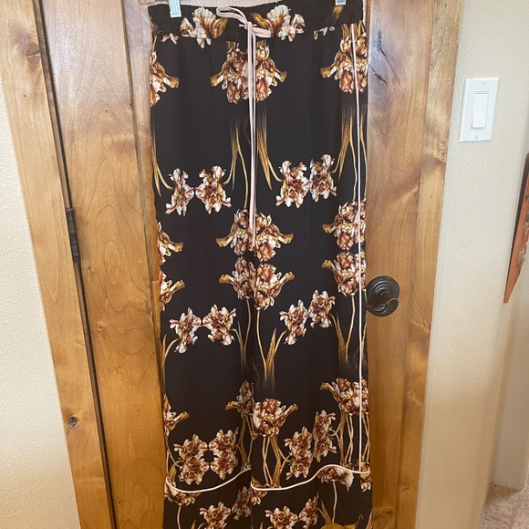 NEW! BcbgMaxazria Black Floral Wide Leg Palazzo Pants Size XS - Picture 6 of 11